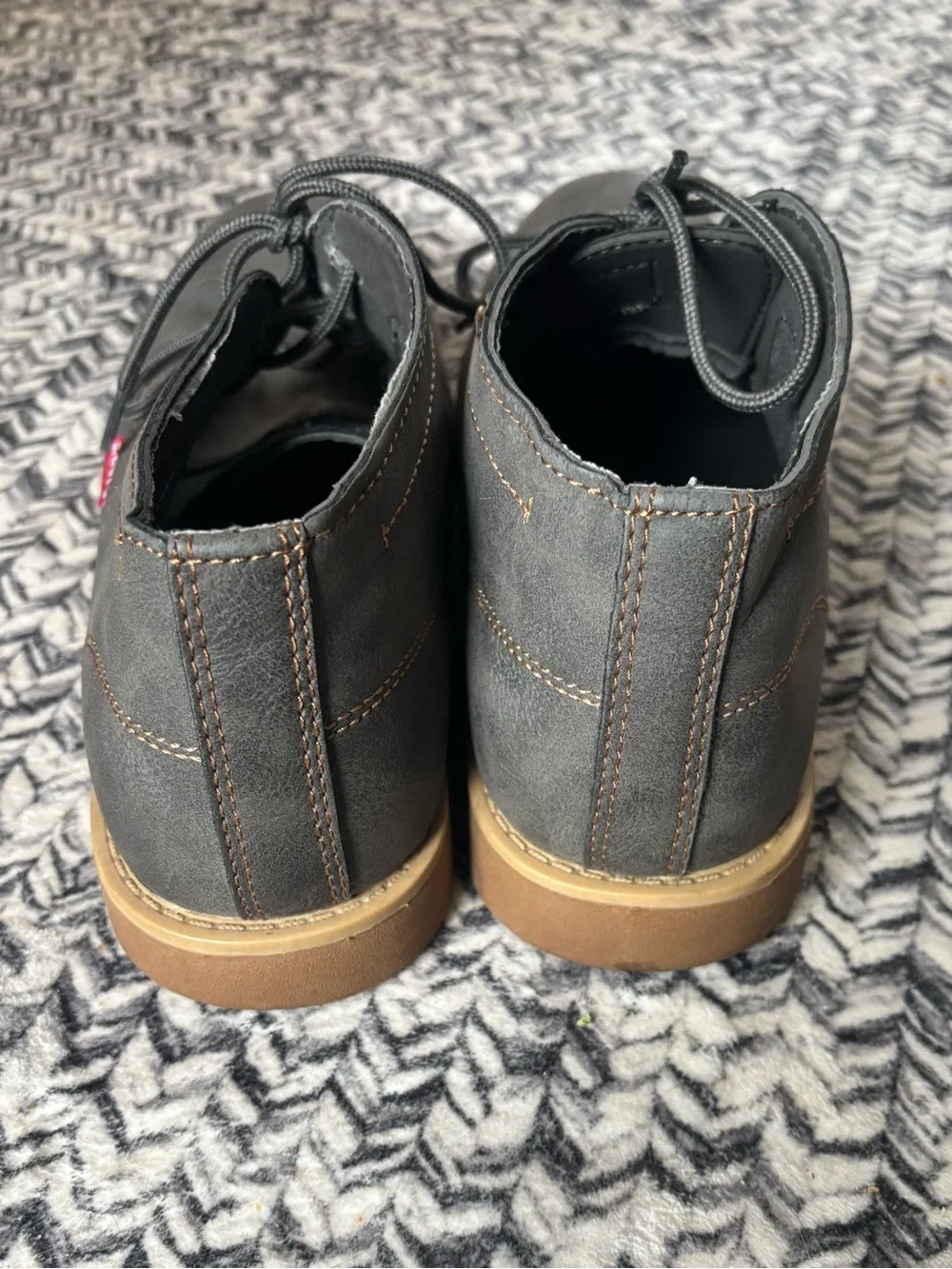 Men's Levis Grey and Tan Casual Loafers Mid Top Boots Size 9 Faux Leather